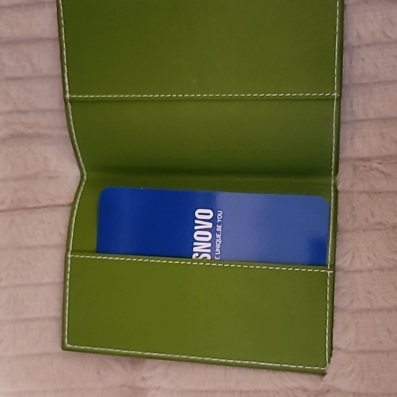 KIDS Passport Wallet NWOT - Picture 3 of 6